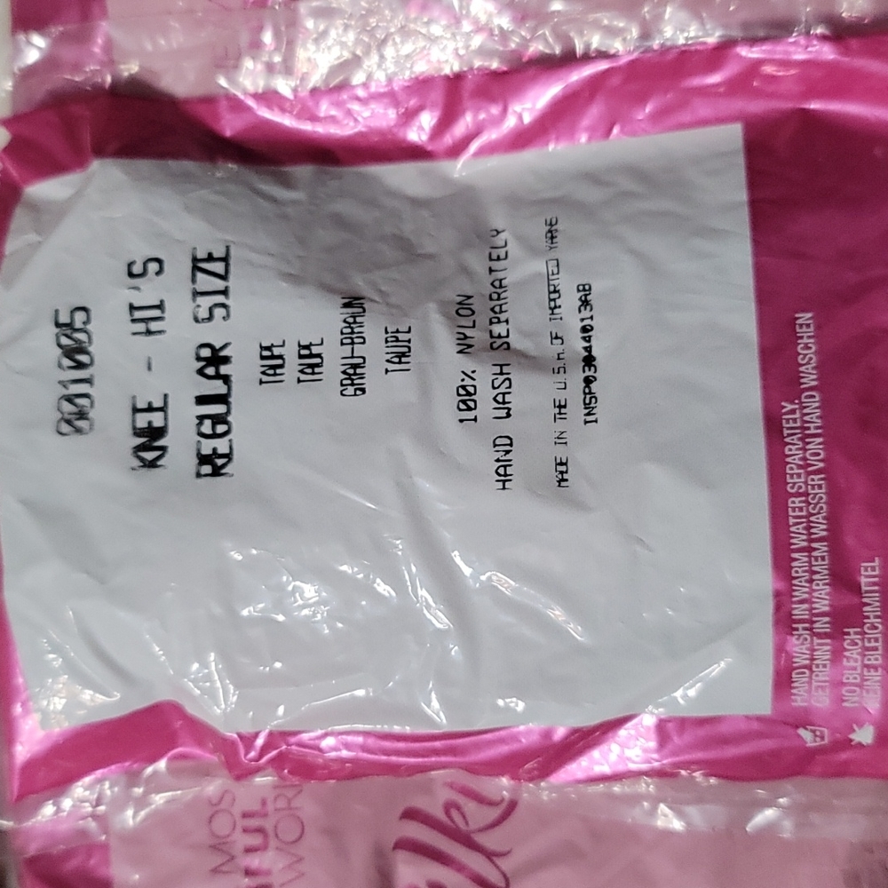 Women Silkies Knee Hi Regular 3-pak Taupe. 3 packages per purchase - Picture 2 of 3